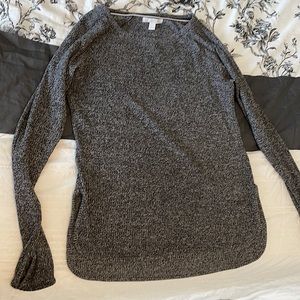 Zella size large, ribbed, long sleeve with split hem.